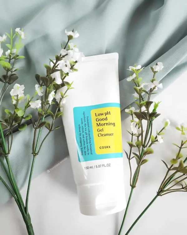 COSRX Low Ph Good Morning Gel Cleanser - Image 2